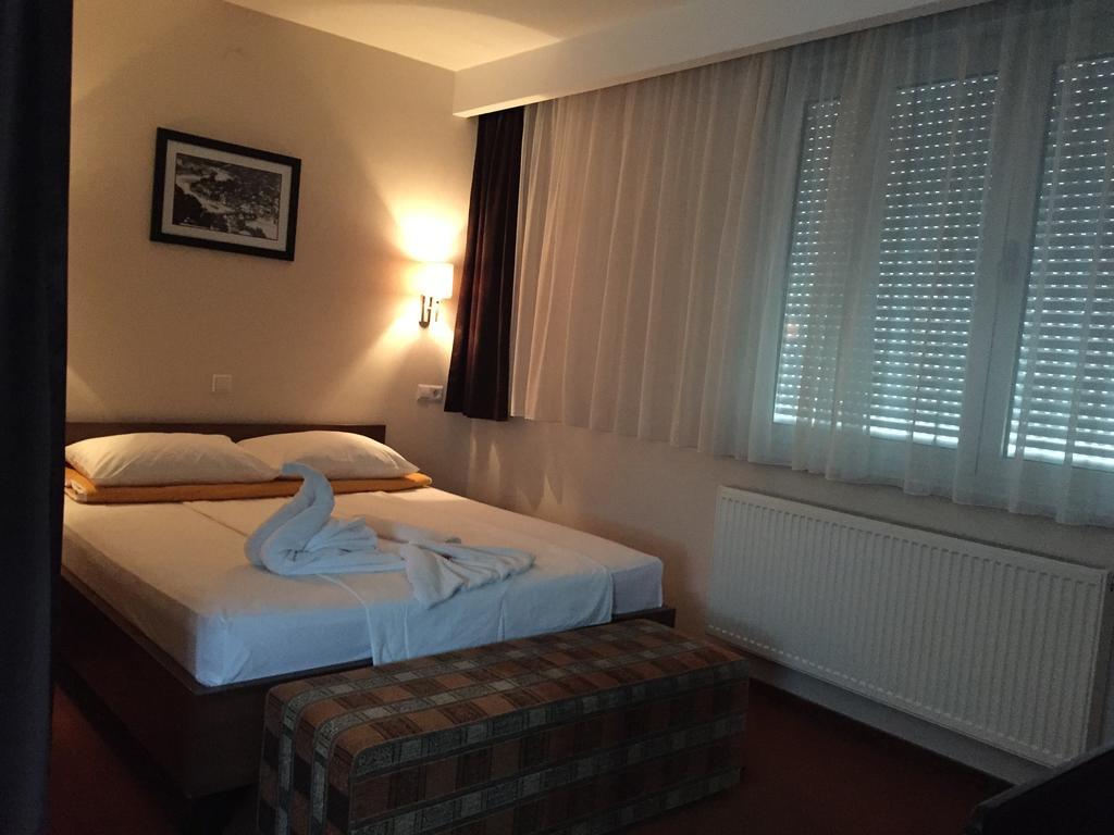 Hotel Oaza Konjic Exterior photo