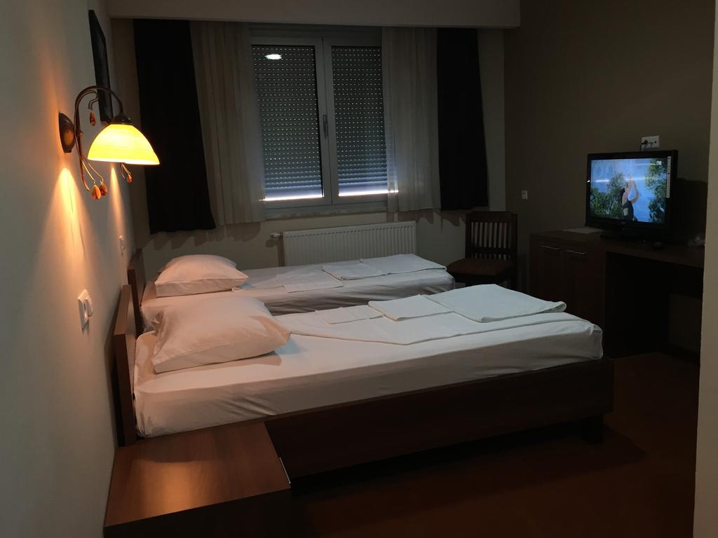 Hotel Oaza Konjic Exterior photo
